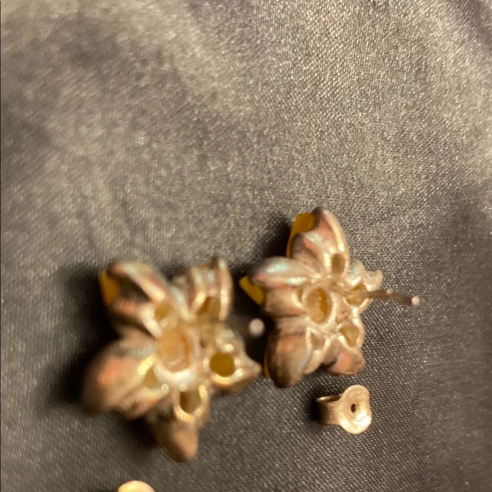 Yellow Amber Flower Sterling Silver  Earrings - Picture 4 of 5